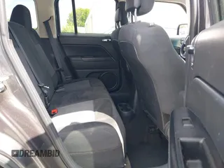 2015 Jeep Patriot Latitude с VIN 1C4NJPFB8FD419929, выставлен на аукционе IAAI как лот 42315972 с пробегом 176 735 миль миль и . История ставок и продаж доступна на DreamBid. Изображение 8.