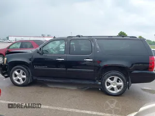 2007 Chevrolet Suburban LTZ with VIN 1GNFK16367J196596, listed as a IAAI auction lot 42392224 with 100,774 mi miles and . Bid and sale history available at DreamBid. Image 14.