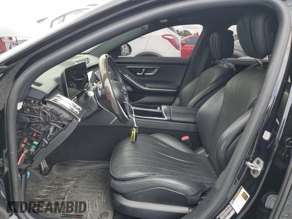 2023 Mercedes-Benz S 500 z VIN W1K6G6DB7PA208777, wystawiony jako Copart lot #51942145 z przebiegiem 93 158 mil mil oraz Szkody całkowita. Historia ofert i sprzedaży dostępna na DreamBid. Obrazek 7.