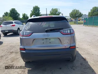 2020 Jeep Cherokee Latitude with VIN 1C4PJMCB6LD585177, listed as a IAAI auction lot 42589679 with 29,075 mi miles and . Bid and sale history available at DreamBid. Image 16.