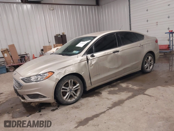 2018 Ford Fusion S z VIN 3FA6P0UU5JR100377, wystawiony jako IAAI lot #41300284 z przebiegiem 108 936 mil mil oraz . Historia ofert i sprzedaży dostępna na DreamBid. Obrazek 17.
