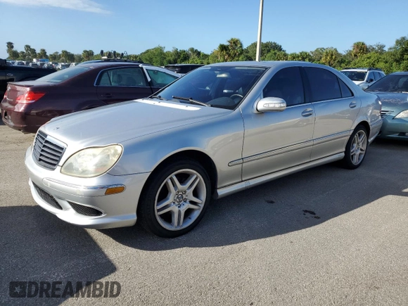 2006 Mercedes-Benz S-Class 4.3L with VIN WDBNG70J56A474482, listed as a Copart auction lot 76057624 with 0 mi miles and Clean Title. Bid and sale history available at carsss.com. Image 1.
