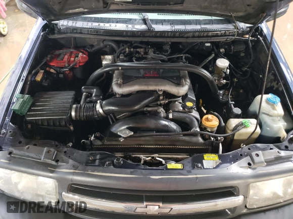 2001 Chevrolet Tracker ZR2 z VIN 2CNBJ734316948149, wystawiony jako Copart lot #47033505 z przebiegiem 136 903 mil mil oraz Szkoda całkowita • Salvage title. Historia ofert i sprzedaży dostępna na DreamBid. Obrazek 11.