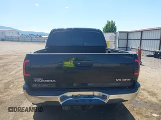 2006 Toyota Tacoma with VIN 5TELU42N26Z271569, listed as a IAAI auction lot 42671914 with 123,344 mi miles and . Bid and sale history available at DreamBid. Image 16.