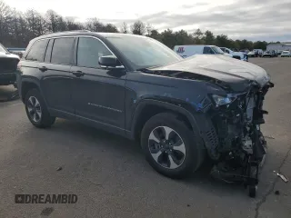 2024 Jeep Grand Cherokee with VIN 1C4RJYB66RC681295, listed as a Copart auction lot 49209175 with 17,334 mi miles and Salvage title. Bid and sale history available at DreamBid. Image 4.