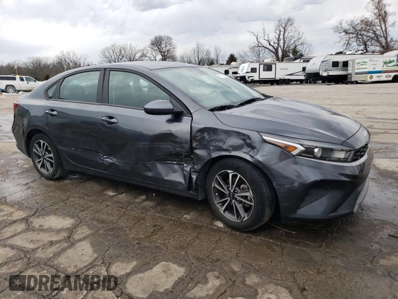 2022 Kia Forte LXS with VIN 3KPF24AD3NE456120, listed as a Copart auction lot 89173335 with 33,753 mi miles and Salvage Title. Bid and sale history available at carsss.com. Image 4.