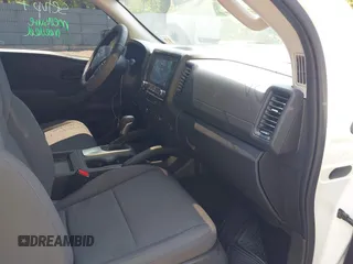 2024 Nissan Frontier S with VIN 1N6ED1CL1RN637370, listed as a IAAI auction lot 42368622 with 43,413 mi miles and . Bid and sale history available at DreamBid. Image 5.