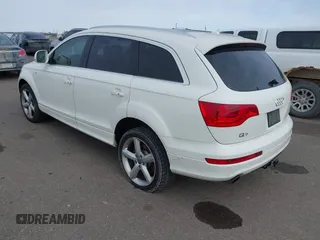 2008 Audi Q7 4.2L Premium with VIN WA1EV74L28D067833, listed as a IAAI auction lot 41541882 with 1 mi miles. Bid and sale history available at carsss.com. Image 3.