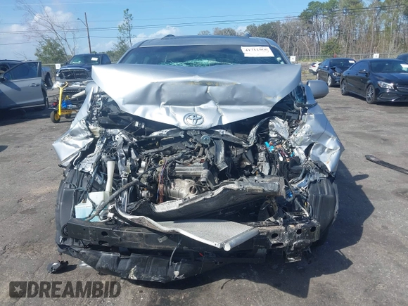 2015 Toyota Sienna SE with VIN 5TDXK3DC3FS550300, listed as a IAAI auction lot 41712966 with 154,242 mi miles. Bid and sale history available at carsss.com. Image 13.