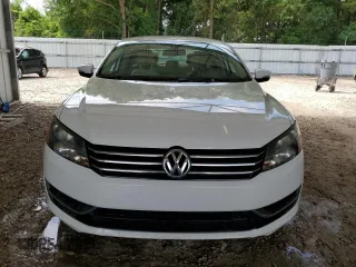 2014 Volkswagen Passat SE z VIN 1VWBT7A34EC075708, wystawiony jako Copart lot #57662405 z przebiegiem 78 077 mil mil oraz Szkoda całkowita • Salvage title. Historia ofert i sprzedaży dostępna na DreamBid. Obrazek 5.