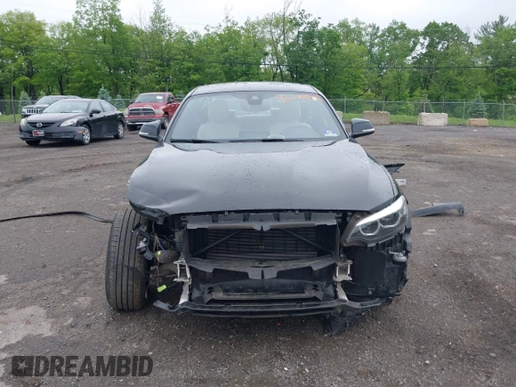 2020 BMW 2 Series 230i xDrive z VIN WBA2J3C02L7E63806, wystawiony jako IAAI lot #42270821 z przebiegiem 28 277 mil mil oraz . Historia ofert i sprzedaży dostępna na DreamBid. Obrazek 13.
