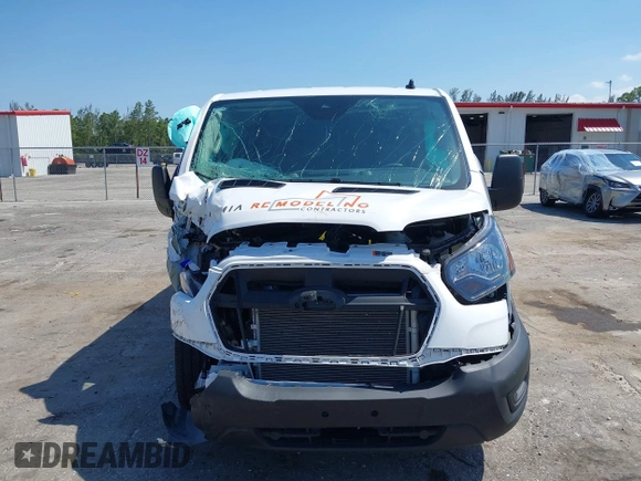 2024 Ford Transit Cargo с VIN 1FTBR1Y80RKB59990, выставлен на аукционе IAAI как лот 42241182 с пробегом 13 385 миль миль и . История ставок и продаж доступна на DreamBid. Изображение 6.