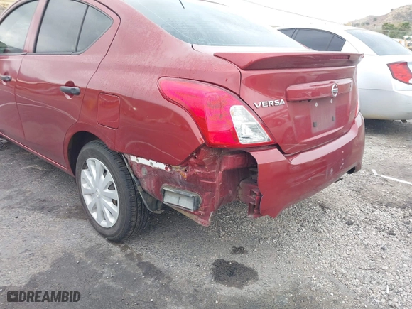 2019 Nissan Versa Sedan SV with VIN 3N1CN7AP4KL818505, listed as a IAAI auction lot 41537110 with 130,474 mi miles. Bid and sale history available at carsss.com. Image 6.