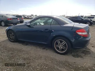 2006 Mercedes-Benz SLK 280 z VIN WDBWK54F76F129745, wystawiony jako Copart lot #50432525 z przebiegiem 178 334 mil mil oraz Tytuł czysty. Historia ofert i sprzedaży dostępna na DreamBid. Obrazek 2.
