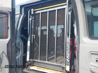 2005 Chevrolet City Express Cargo z VIN 1GNHG39U651162990, wystawiony jako IAAI lot #42439158 z przebiegiem 56 134 mil mil oraz . Historia ofert i sprzedaży dostępna na DreamBid. Obrazek 8.