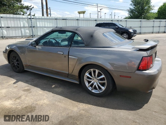 2002 Ford Mustang GT Deluxe z VIN 1FAFP45X02F235247, wystawiony jako Copart lot #57146565 z przebiegiem 213 776 mil mil oraz Czysty tytuł • Clean title. Historia ofert i sprzedaży dostępna na DreamBid. Obrazek 2.