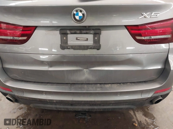2016 BMW X5 xDrive35i z VIN 5UXKR0C5XG0U12540, wystawiony jako IAAI lot #41179965 z przebiegiem 75 997 mil mil oraz . Historia ofert i sprzedaży dostępna na DreamBid. Obrazek 18.