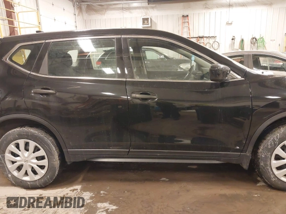 2019 Nissan Rogue SV with VIN 5N1AT2MV7KC785630, listed as a IAAI auction lot 41629871 with 136,928 mi miles and . Bid and sale history available at carsss.com. Image 14.