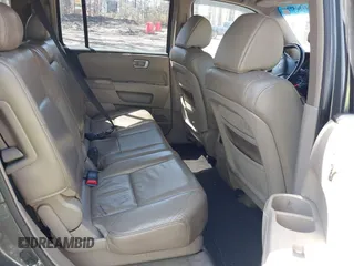 2009 Honda Pilot EX-L with VIN 5FNYF48549B006634, listed as a IAAI auction lot 41805776 with 176,382 mi miles. Bid and sale history available at carsss.com. Image 8.