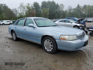 2005 Lincoln Town Car Signature Limited z VIN 1LNHM82W85Y648360, wystawiony jako Copart lot #55492705 z przebiegiem 76 110 mil mil oraz Tytuł czysty. Historia ofert i sprzedaży dostępna na DreamBid. Obrazek 4.