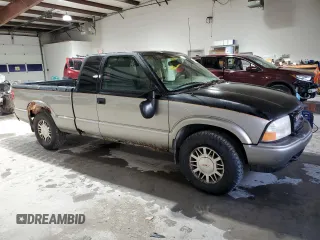 1998 GMC Sonoma SLS with VIN 1GTCT19XXW8508898, listed as a Copart auction lot 87130834 with 206,151 mi miles and Clean Title. Bid and sale history available at carsss.com. Image 4.