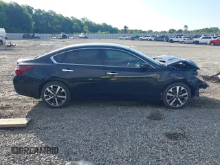 2017 Nissan Altima SR with VIN 1N4AL3AP6HC483132, listed as a IAAI auction lot 42250191 with 127,493 mi miles and . Bid and sale history available at DreamBid. Image 13.