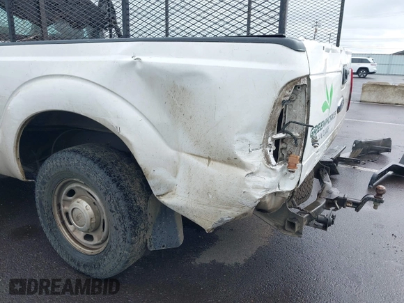 2016 Ford F-250 XL with VIN 1FTBF2A65GEA49942, listed as a IAAI auction lot 41903493 with 177,894 mi miles and . Bid and sale history available at DreamBid. Image 6.