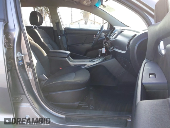 2015 Kia Sportage LX with VIN KNDPB3AC1F7767410, listed as a IAAI auction lot 41815807 with 128,222 mi miles and . Bid and sale history available at carsss.com. Image 5.