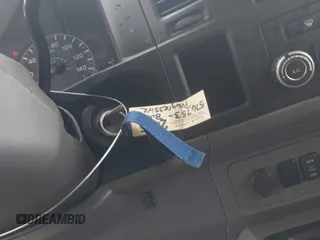 2016 Nissan NV S z VIN 5BZBF0AA8GN852818, wystawiony jako IAAI lot #41957159 z przebiegiem 120 601 mil mil oraz . Historia ofert i sprzedaży dostępna na DreamBid. Obrazek 11.