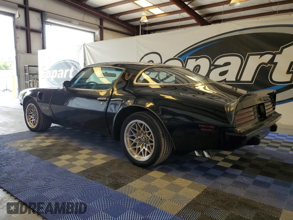 1975 Pontiac Firebird с VIN 2W87S5N561452, выставлен на аукционе Copart как лот 64986614 с пробегом 73 434 миль миль и Чистый • Clean title. История ставок и продаж доступна на DreamBid. Изображение 2.