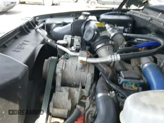 2003 Chevrolet Silverado 2500HD LS с VIN 1GCHK23143F129826, выставлен на аукционе IAAI как лот 41889559 с пробегом 248 396 миль миль и . История ставок и продаж доступна на DreamBid. Изображение 19.