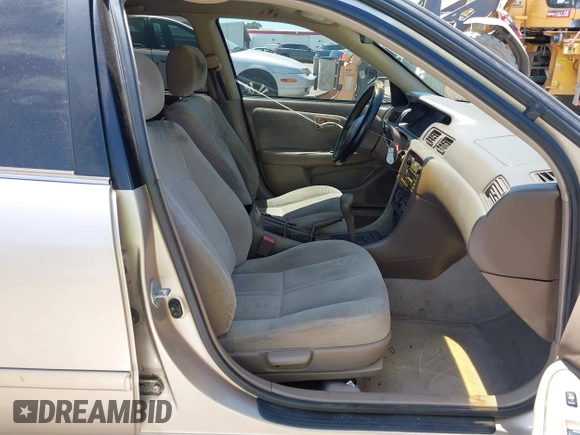 2000 Toyota Camry CE z VIN 4T1BG22K2YU924681, wystawiony jako IAAI lot #42517917 z przebiegiem 228 920 mil mil oraz . Historia ofert i sprzedaży dostępna na DreamBid. Obrazek 5.