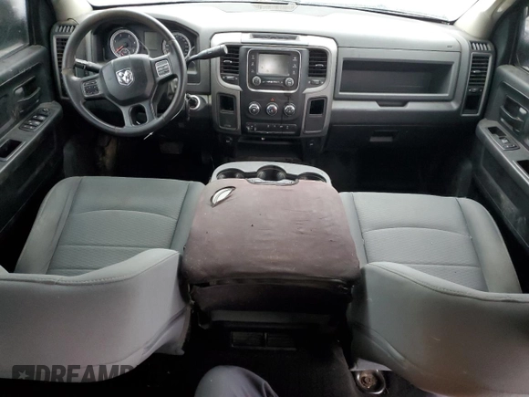 2017 Ram 2500 Tradesman z VIN 3C6UR5HL2HG683630, wystawiony jako Copart lot #83050924 z przebiegiem 172 593 mil mil oraz Szkoda całkowita • Salvage title. Historia ofert i sprzedaży dostępna na DreamBid. Obrazek 8.