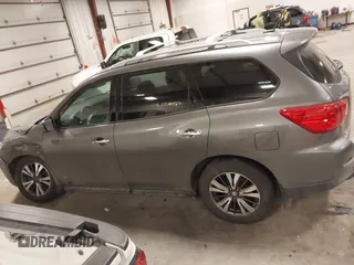 2017 Nissan Pathfinder SV with VIN 5N1DR2MM7HC676161, listed as a IAAI auction lot 41482112 with 105,639 mi miles. Bid and sale history available at carsss.com. Image 14.