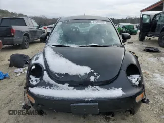 1999 Volkswagen Beetle GLS with VIN 3VWCC21C6XM401937, listed as a Copart auction lot 41978455 with 223,461 mi miles and Salvage title. Bid and sale history available at DreamBid. Image 5.