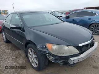 2006 Acura RL with VIN JH4KB16516C006133, listed as a IAAI auction lot 41387165 with 195,723 mi miles and . Bid and sale history available at DreamBid. Image 1.