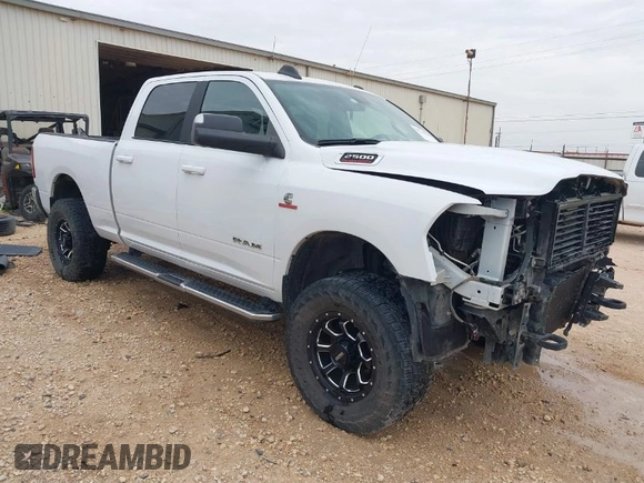 2021 Ram 2500 Big Horn with VIN 3C6UR5DL8MG605823, listed as a IAAI auction lot 41711890 with 72,008 mi miles. Bid and sale history available at carsss.com. Image 1.