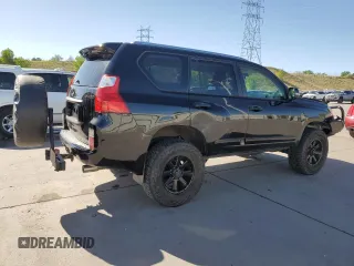 2013 Lexus GX 460 z VIN JTJBM7FX7D5060423, wystawiony jako Copart lot #57287435 z przebiegiem 180 625 mil mil oraz Szkoda całkowita • Salvage title. Historia ofert i sprzedaży dostępna na DreamBid. Obrazek 3.