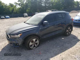 2021 Volvo XC40 Momentum with VIN YV4162UK0M2446442, listed as a Copart auction lot 60289835 with 54,271 mi miles and Salvage title. Bid and sale history available at DreamBid. Image 1.