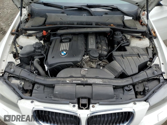 2011 BMW 3 Series 328i xDrive with VIN WBAPK5C51BA995671, listed as a Copart auction lot 59481105 with 173,977 mi miles and Clean title. Bid and sale history available at DreamBid. Image 11.