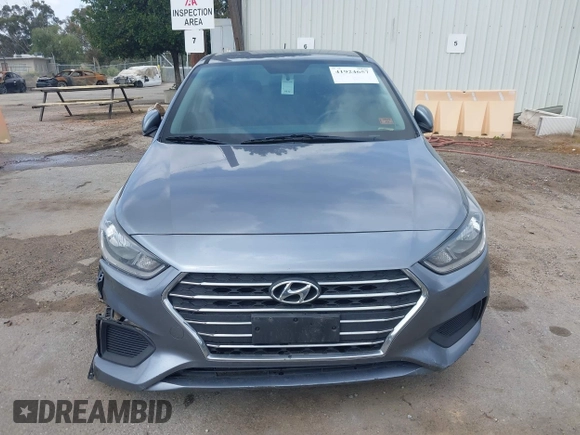 2020 Hyundai Accent SE with VIN 3KPC24A67LE117880, listed as a IAAI auction lot 41924657 with 98,056 mi miles. Bid and sale history available at carsss.com. Image 13.