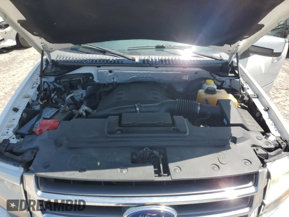 2016 Ford Expedition Max Limited z VIN 1FMJK1KTXGEF52609, wystawiony jako Copart lot #52010115 z przebiegiem 200 688 mil mil oraz Szkoda całkowita • Salvage title. Historia ofert i sprzedaży dostępna na DreamBid. Obrazek 13.