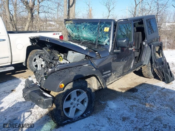 2018 Jeep Wrangler JK Unlimited Sport S with VIN 1C4BJWDG0JL887437, listed as a IAAI auction lot 41415992 with 74,562 mi miles. Bid and sale history available at carsss.com. Image 6.