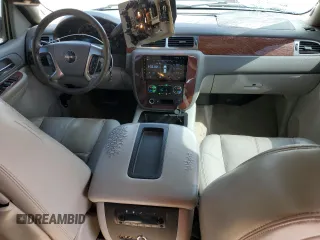 2007 GMC Yukon XL SLT with VIN 1GKFC16097J305052, listed as a Copart auction lot 45855725 with 211,610 mi miles and Salvage Title. Bid and sale history available at carsss.com. Image 8.