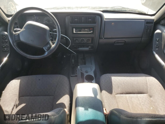 2001 Jeep Cherokee Sport z VIN 1J4FF58S61L540796, wystawiony jako Copart lot #62384895 z przebiegiem 209 294 mil mil oraz Czysty tytuł • Clean title. Historia ofert i sprzedaży dostępna na DreamBid. Obrazek 8.