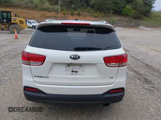 2016 Kia Sorento LX with VIN 5XYPGDA59GG150351, listed as a IAAI auction lot 42006707 with 152,617 mi miles and . Bid and sale history available at carsss.com. Image 16.