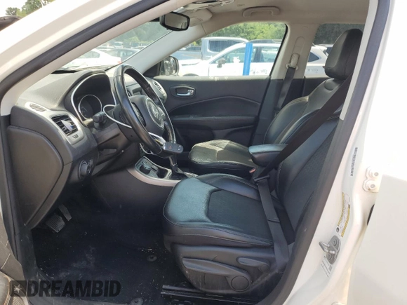 2019 Jeep Compass Latitude с VIN 3C4NJDBB8KT845421, выставлен на аукционе Copart как лот 56878135 с пробегом 81 759 миль миль и Списание • Salvage title. История ставок и продаж доступна на DreamBid. Изображение 7.