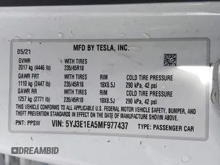 2021 Tesla Model 3 Standard Range Plus z VIN 5YJ3E1EA5MF977437, wystawiony jako IAAI lot #40297512 z przebiegiem 72 039 mil mil oraz . Historia ofert i sprzedaży dostępna na DreamBid. Obrazek 9.