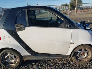 2013 Smart fortwo Pure z VIN WMEEJ3BA5DK703700, wystawiony jako IAAI lot #41431239 z przebiegiem 84 733 mil mil oraz . Historia ofert i sprzedaży dostępna na DreamBid. Obrazek 6.