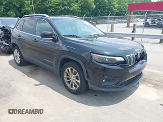 2019 Jeep Cherokee Latitude z VIN 1C4PJLCB6KD434977, wystawiony jako IAAI lot #42416558 z przebiegiem 261 784 mil mil oraz . Historia ofert i sprzedaży dostępna na DreamBid. Obrazek 1.
